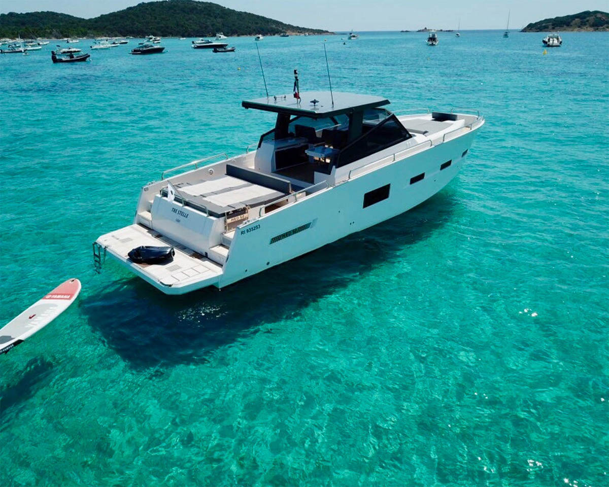 Bateau dedié à la plongée privée