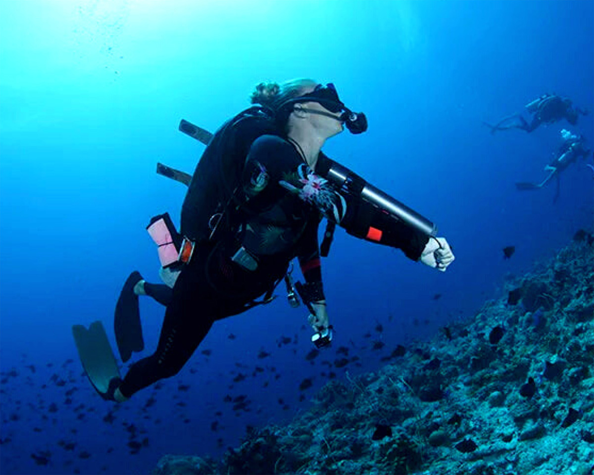 Subnado - Blue Space Diving Calvi
